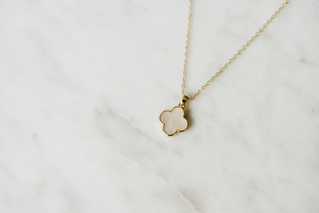 Clover Necklace - Mother Of Pearl
