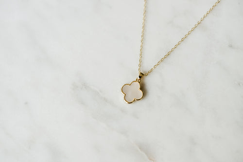 Clover Necklace - Mother Of Pearl